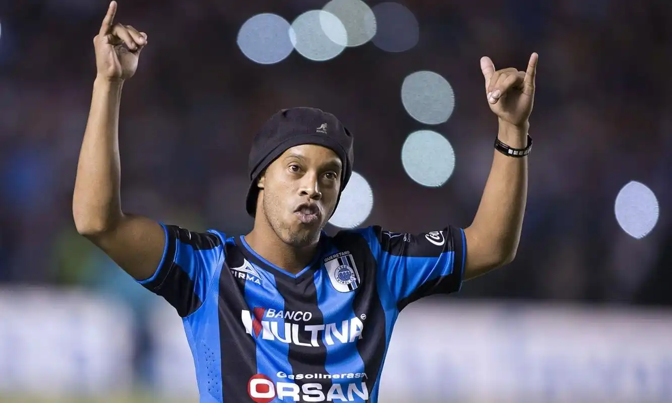 充满变数的 充满变数的