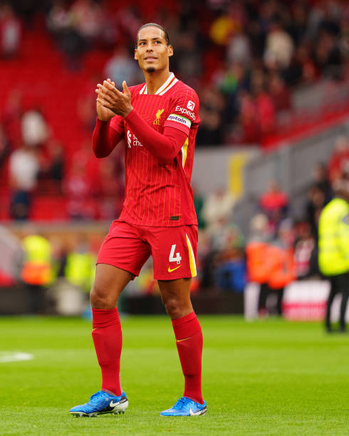 和其他年轻 和其他年轻